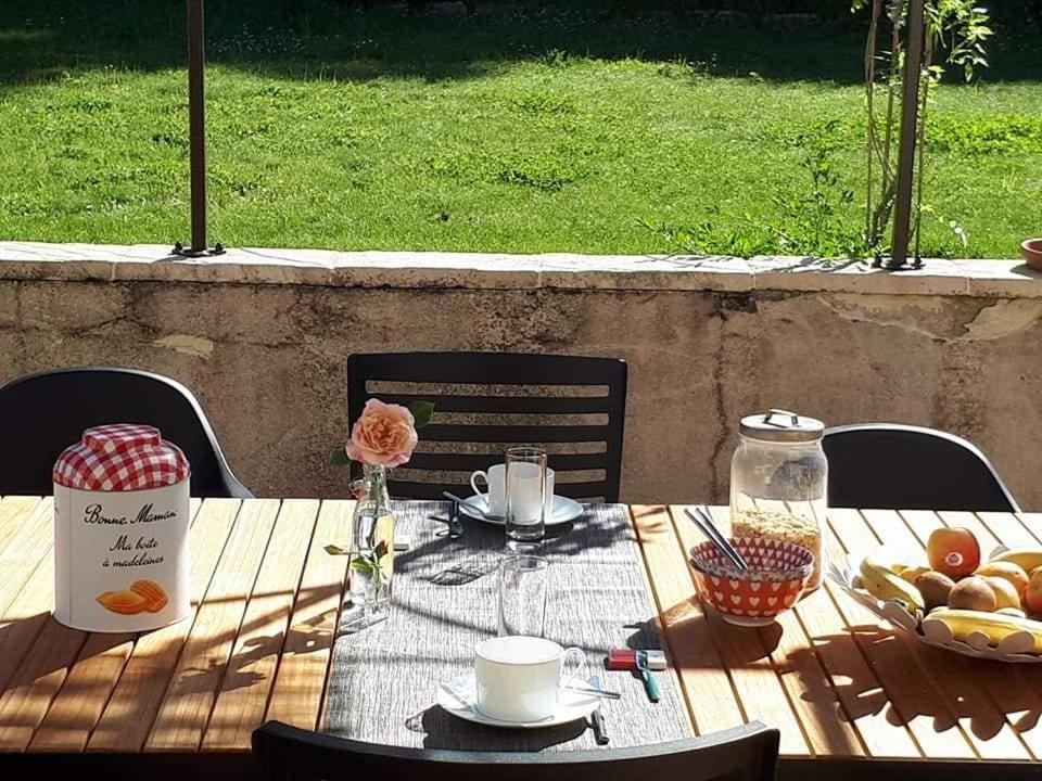 Au Chat Perche Espace Familial Mareil-sur-Mauldre Exterior foto